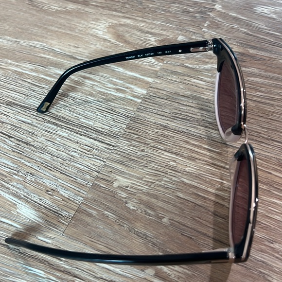 Ted Baker 2 toned wayfarers 100% authentic - Picture 3 of 8